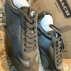 NWOT: Coach Women’s Olive Flat Sneaker